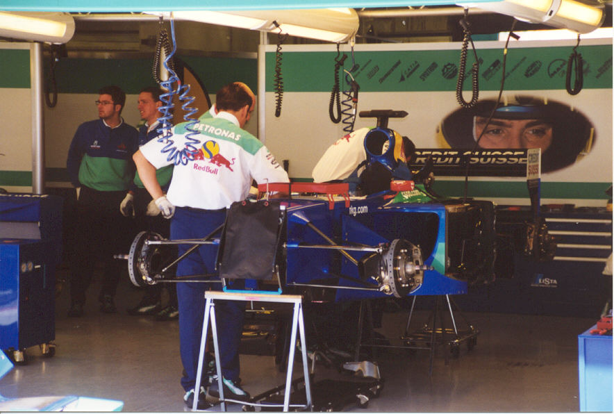 sauber-box-1.jpg